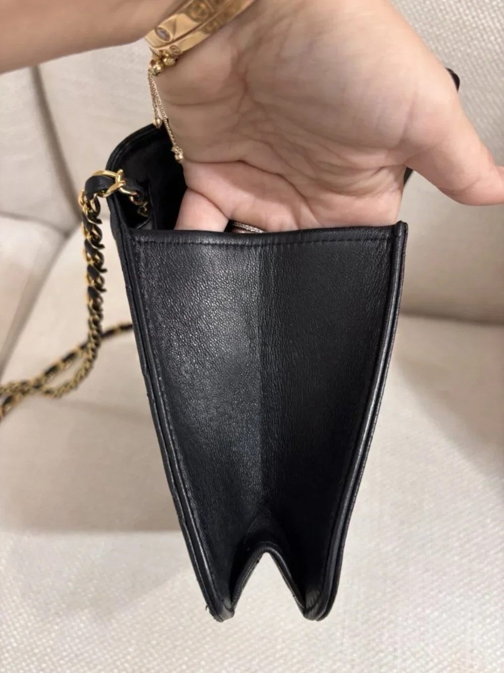 Authentic CHANEL single flap black lambskin bag classic 24k gold hardware